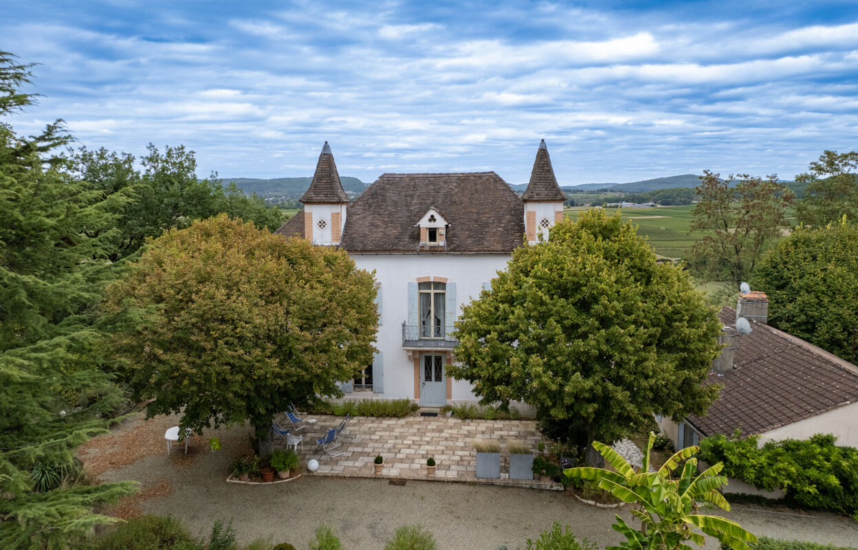 maison 10 pièces 345 m2 à vendre à Puy-l'Évêque (46700)