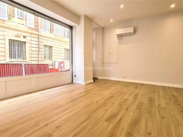 Local commercial - Hyper Centre — photo du bien