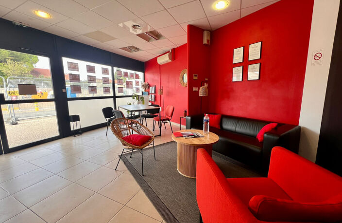 MONTPELLIER // ESTANOVE // MURS COMMERCIAUX DE 122m2 ENVIRON — photo 2