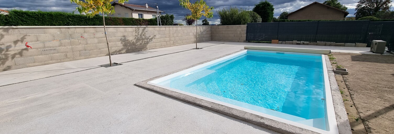 Maison  77 m² à vendre à Ouches (42155)