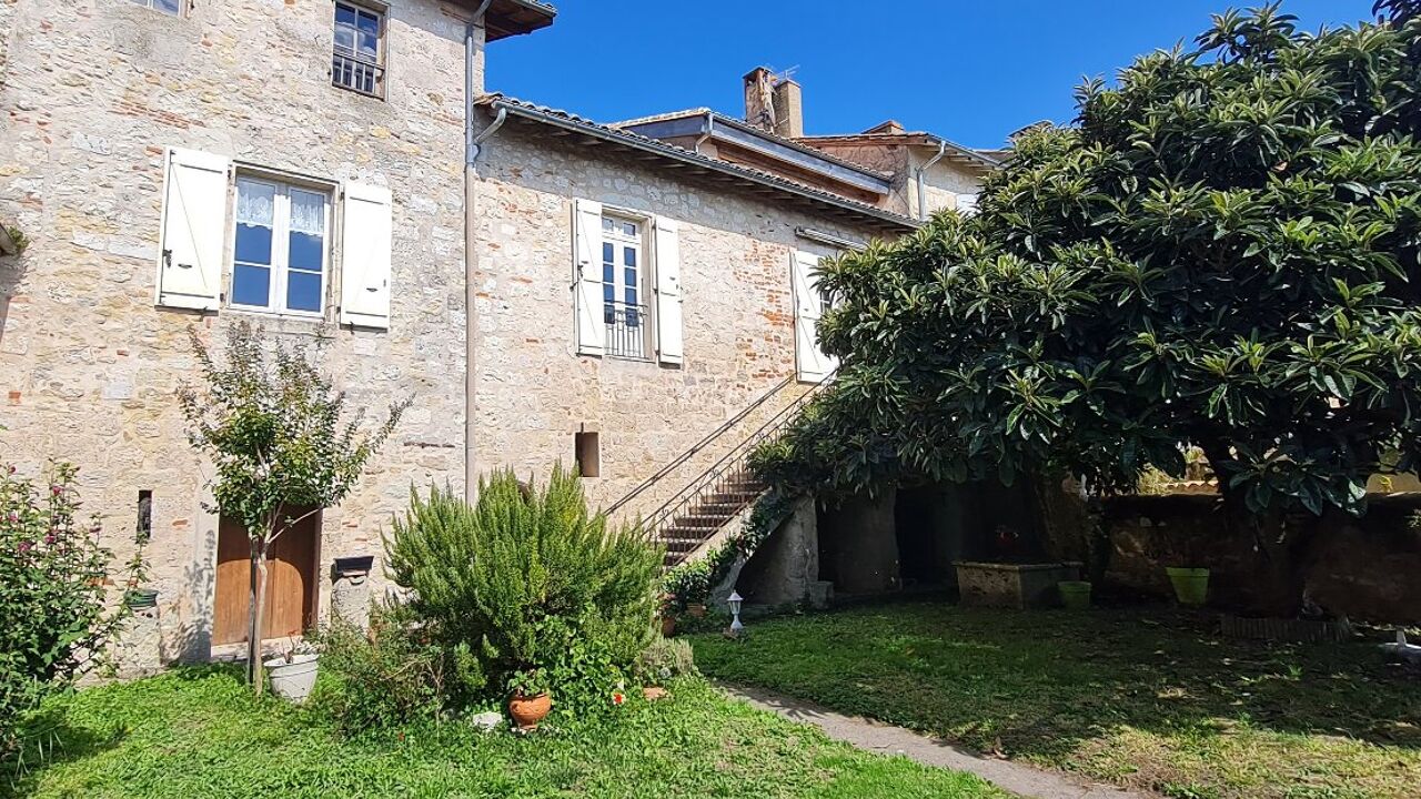 maison 9 pièces 249 m2 à vendre à Lectoure (32700)