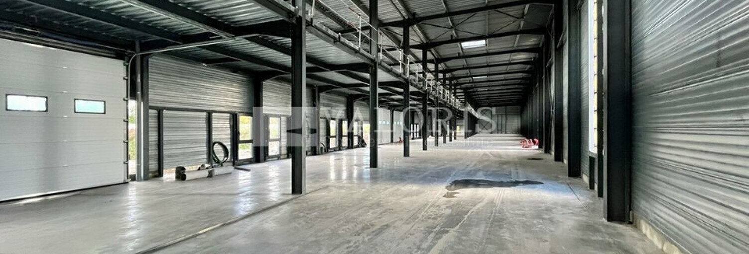 Commerce  839 m² à louer à Bourgoin-Jallieu (38300)