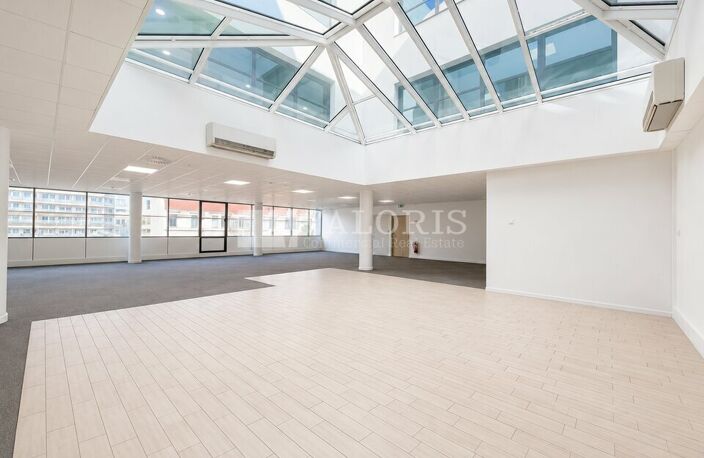 BUREAUX à LOUER — photo 3
