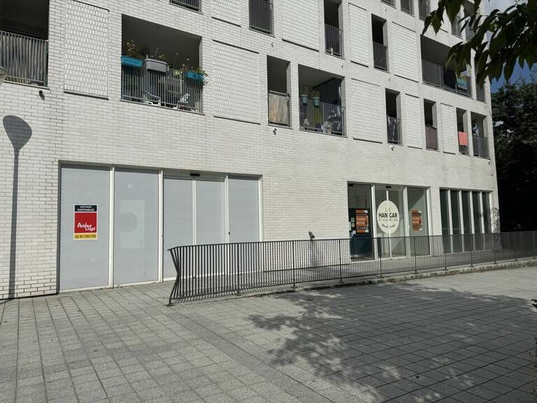 à LOUER — photo 1