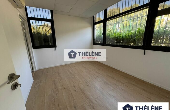 BUREAUX à LOUER — photo 2