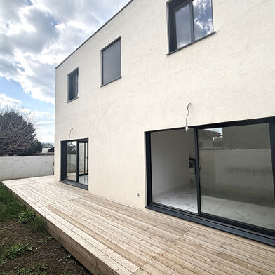 Maison 4 pièces 399000 €