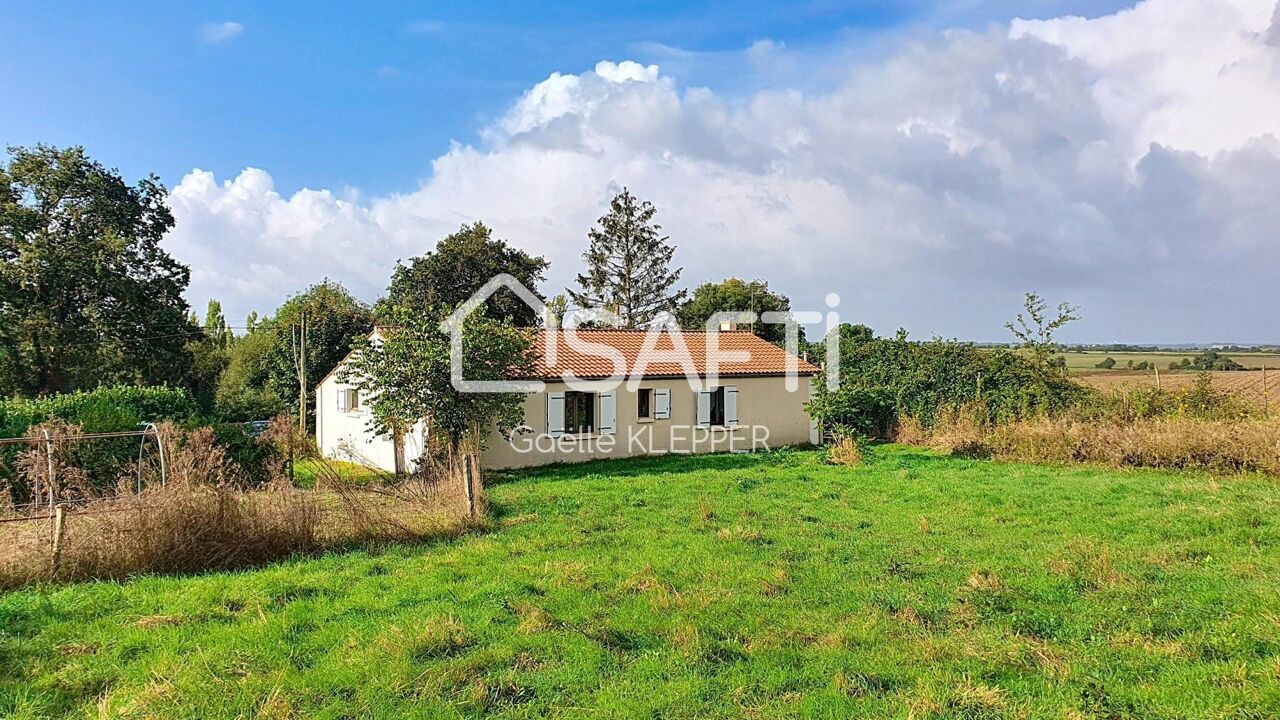 maison 5 pièces 97 m2 à vendre à Bazoges-en-Pareds (85390)