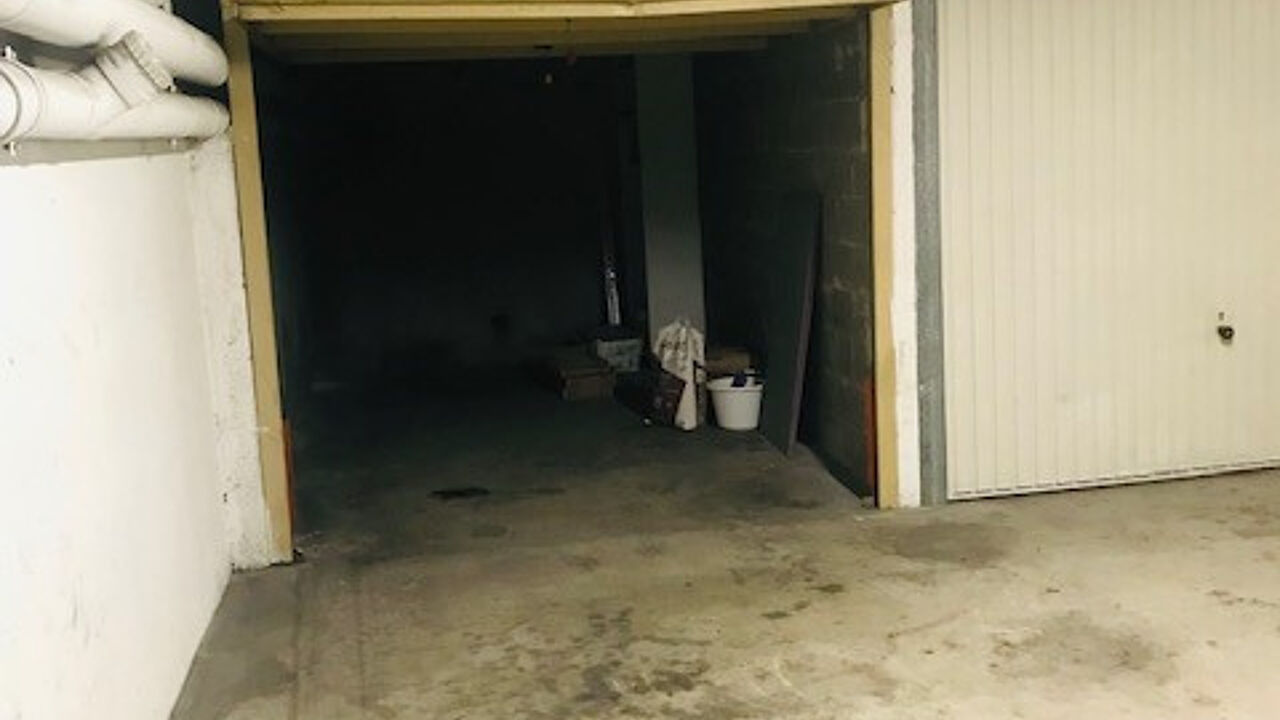 garage  pièces 11 m2 à vendre à Nice (06200)