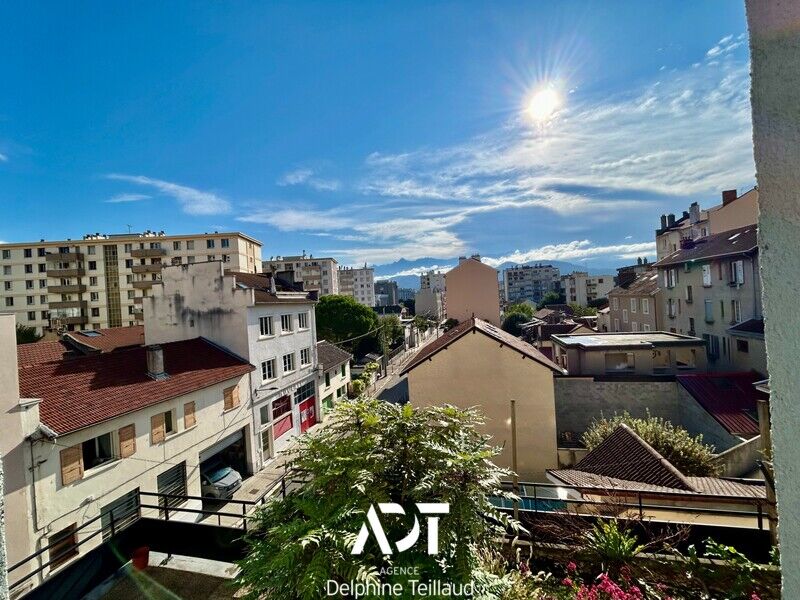 Appartement 3 pièces  à vendre Grenoble 38100