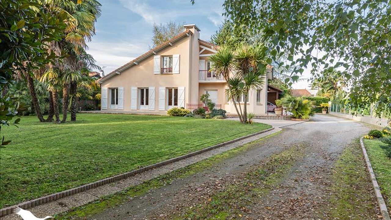 maison 6 pièces 194 m2 à vendre à Billère (64140)