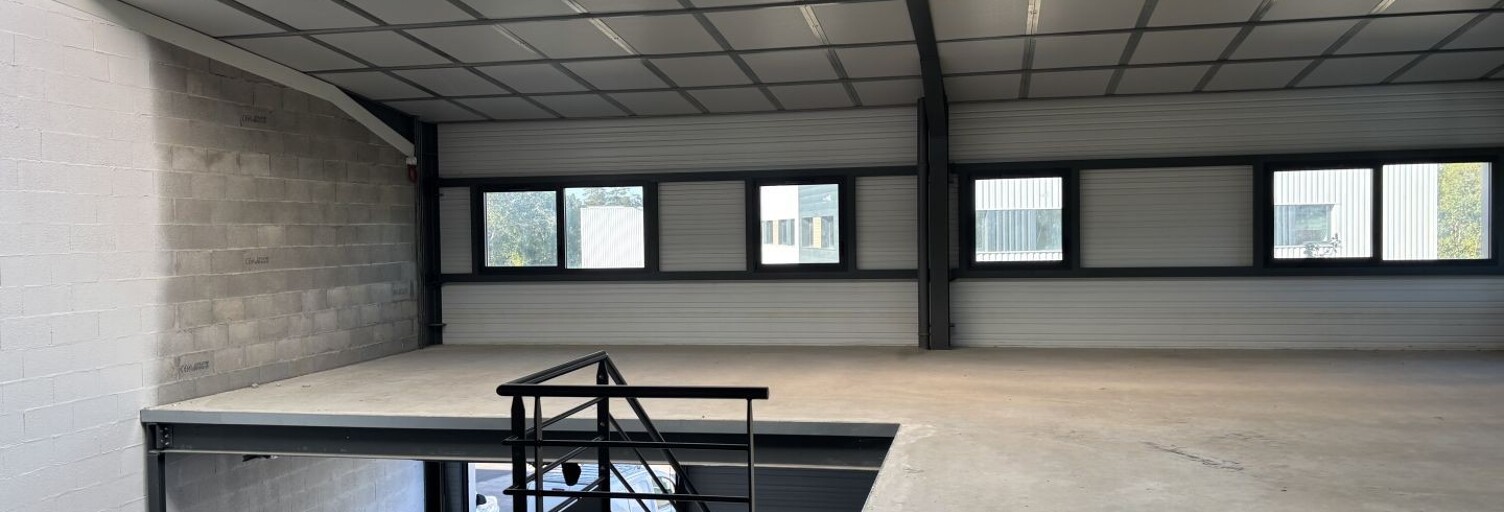 Commerce  364 m² à louer à La Tour-de-Salvagny (69890)