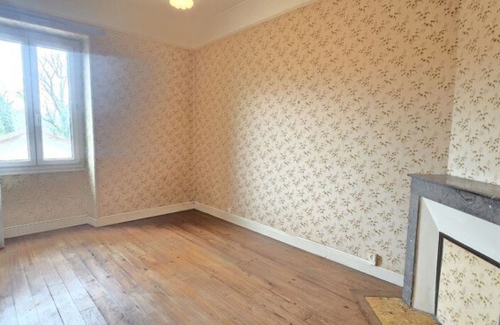 Maison en pierre de 3 pièces principales — photo 3