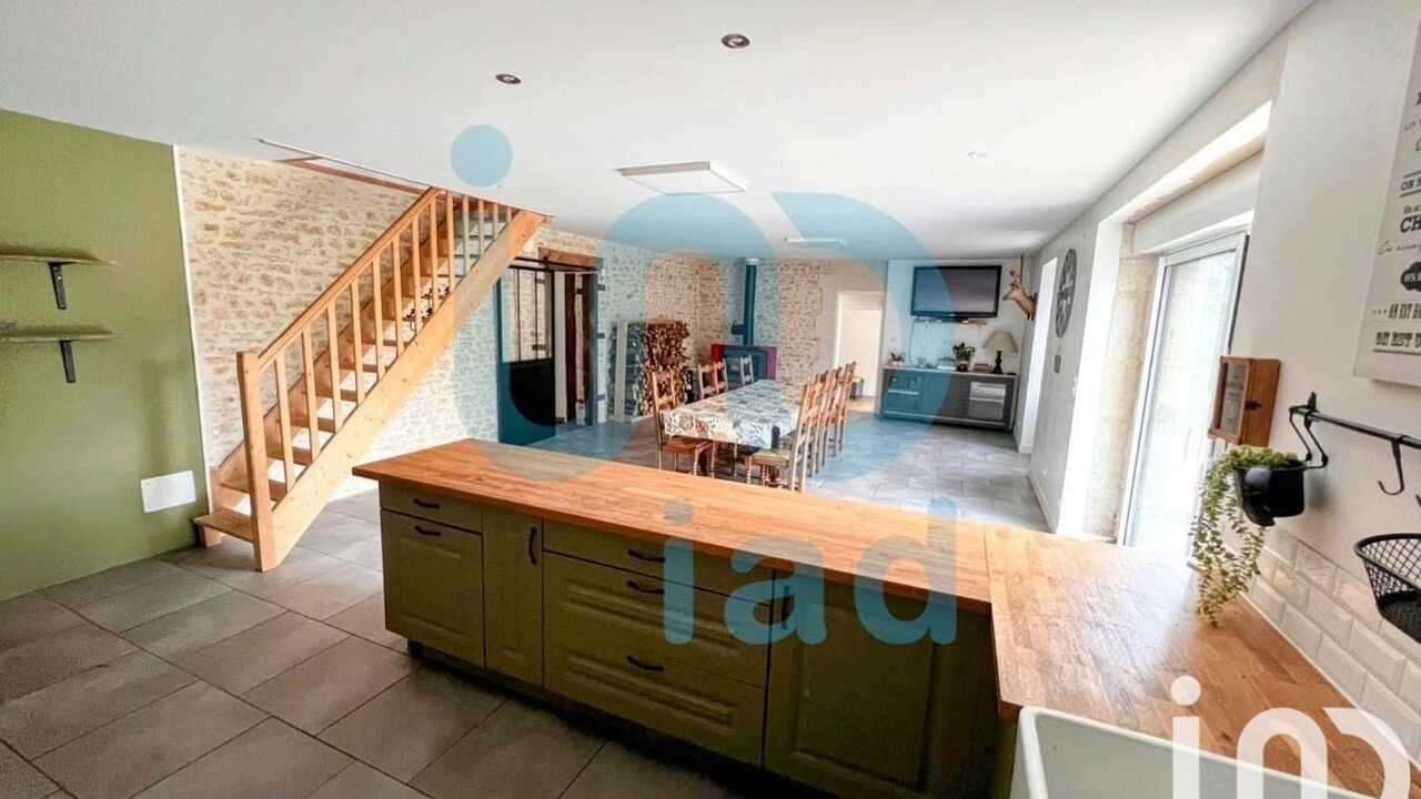 maison 6 pièces 178 m2 à vendre à Genouillé (86250)