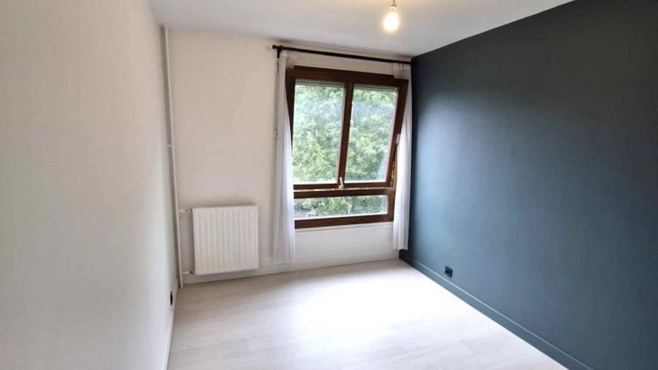 appartement 3 pièces 73 m2 à louer à Crosne (91560)