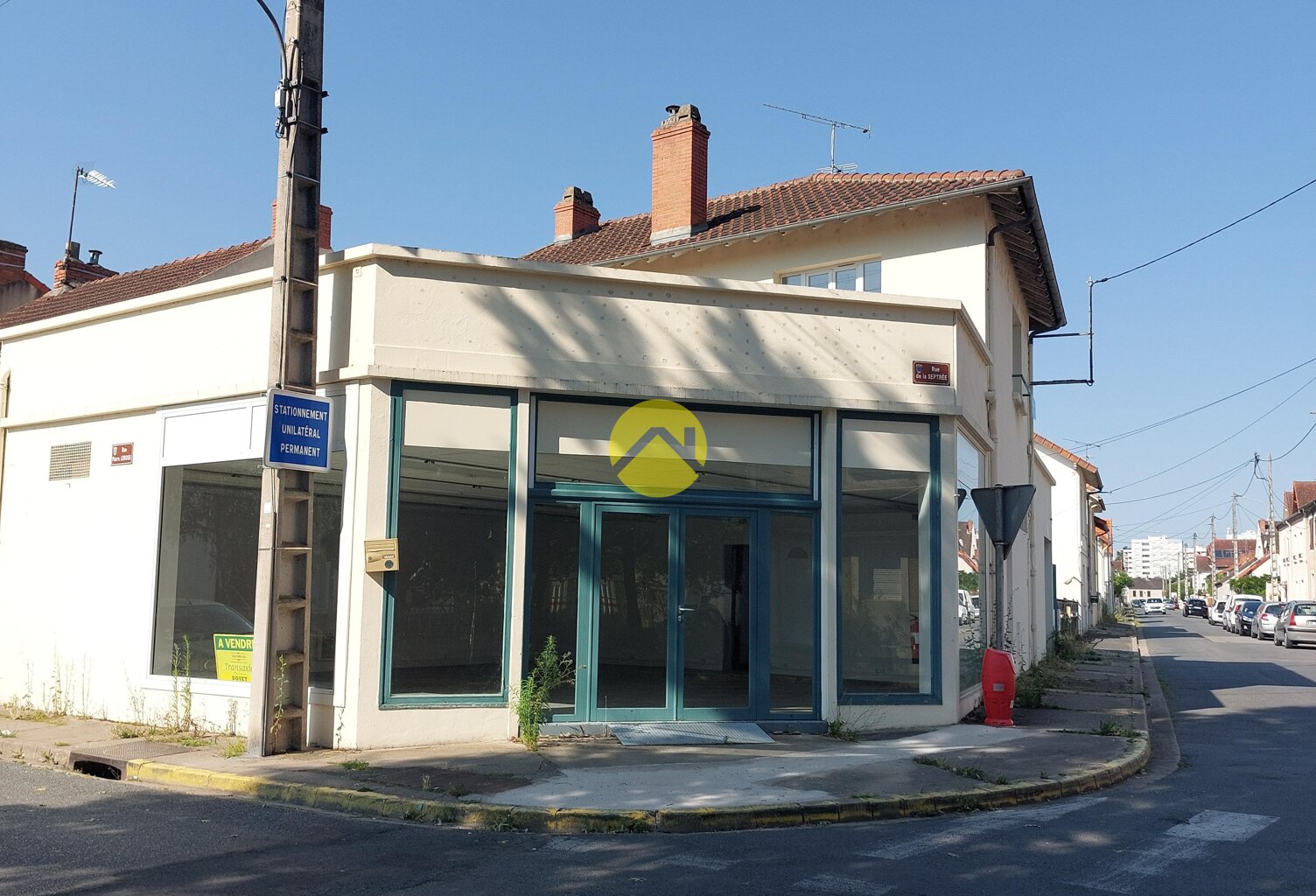 Joli commerce à saisir — photo 1