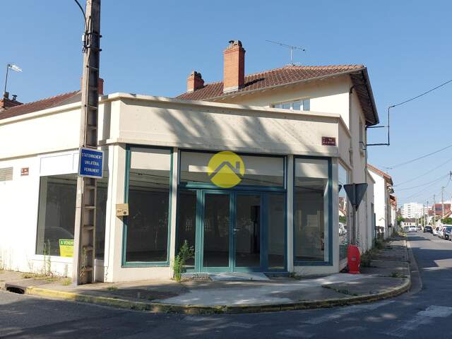 Joli commerce à saisir — photo du bien