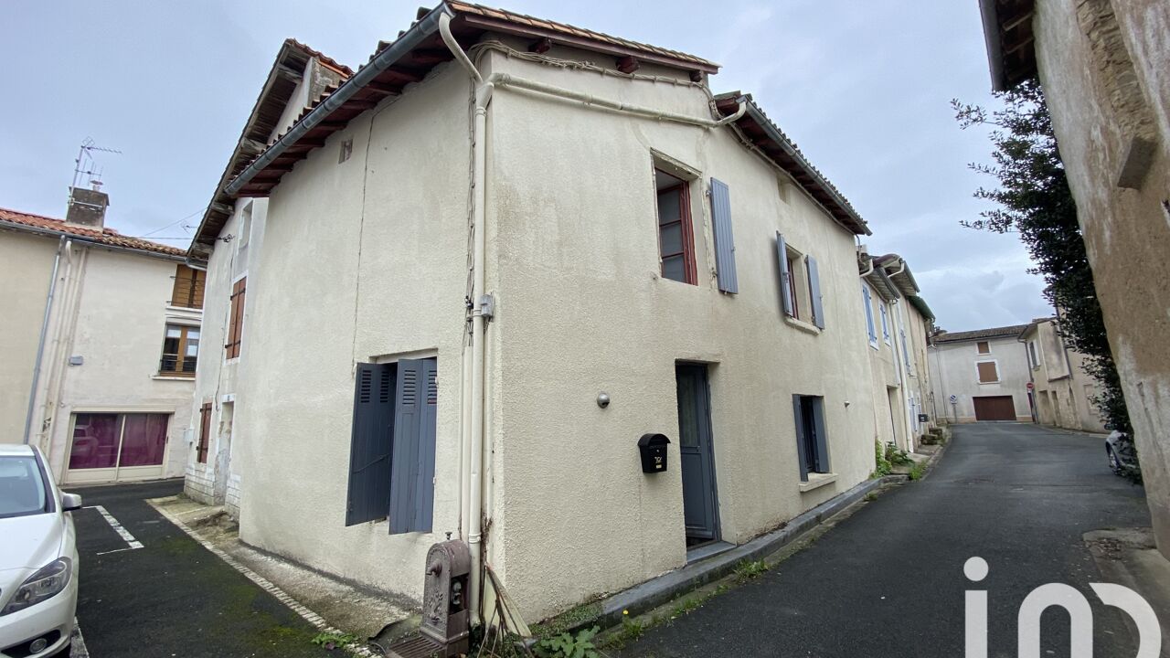 maison 4 pièces 88 m2 à vendre à La Mothe-Saint-Héray (79800)