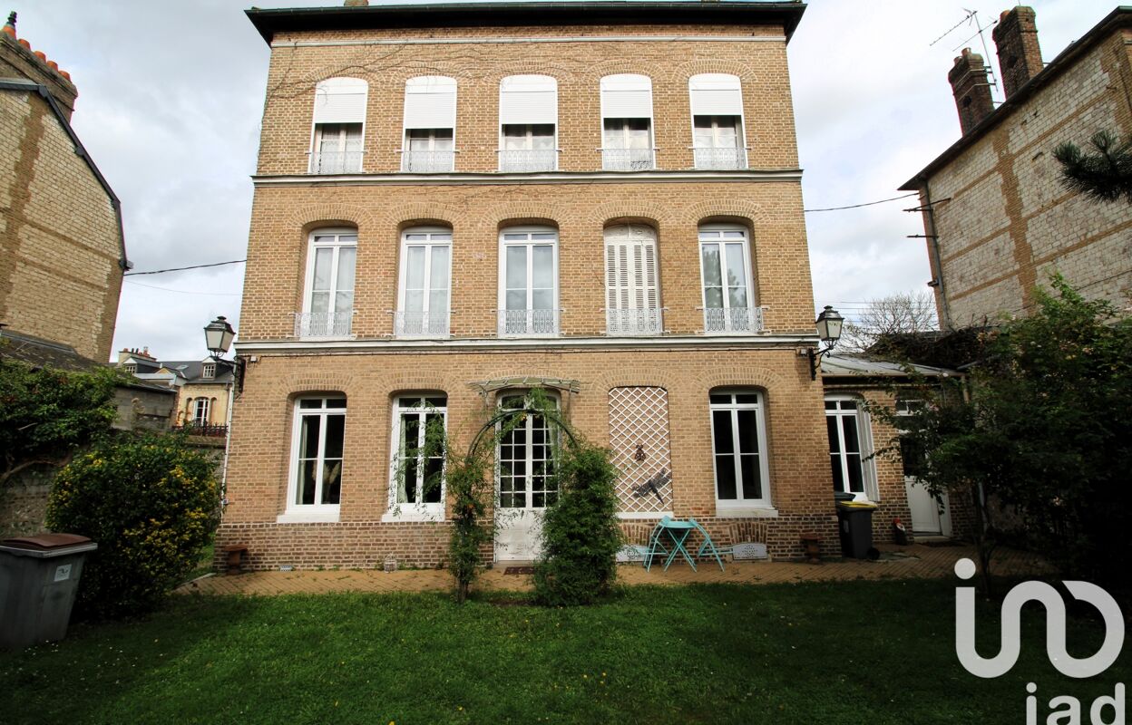 maison 9 pièces 209 m2 à vendre à Elbeuf (76500)