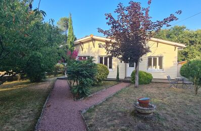 location maison 1 350 € CC /mois à proximité de Le Haillan (33185)