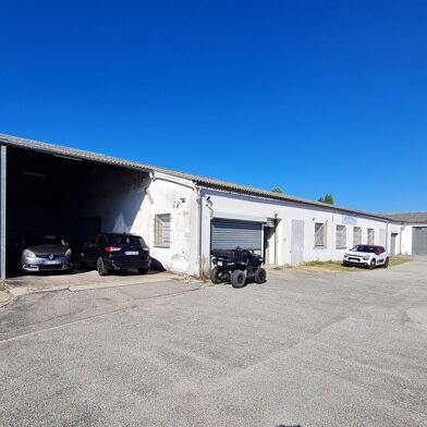 Commerce  449000 €