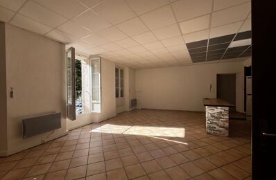 location appartement 550 € CC /mois à proximité de Montmeyan (83670)