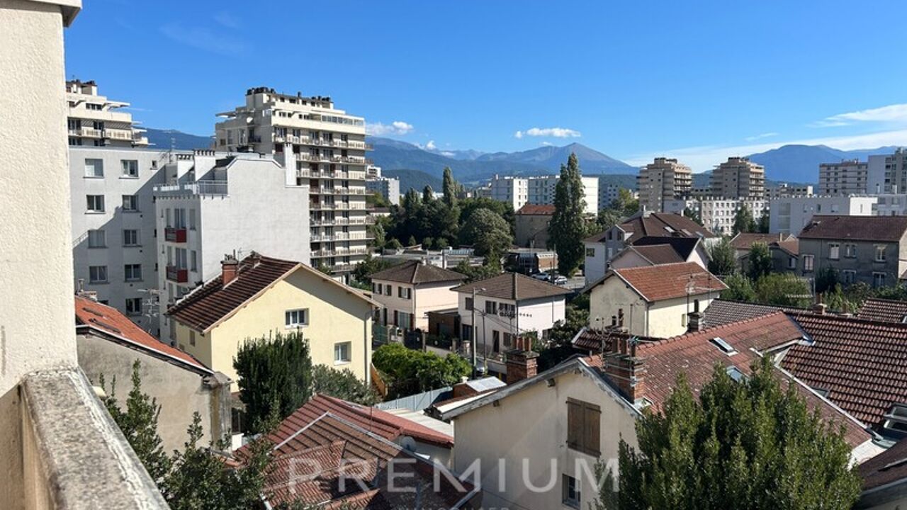 appartement 2 pièces 29 m2 à vendre à Grenoble (38000)