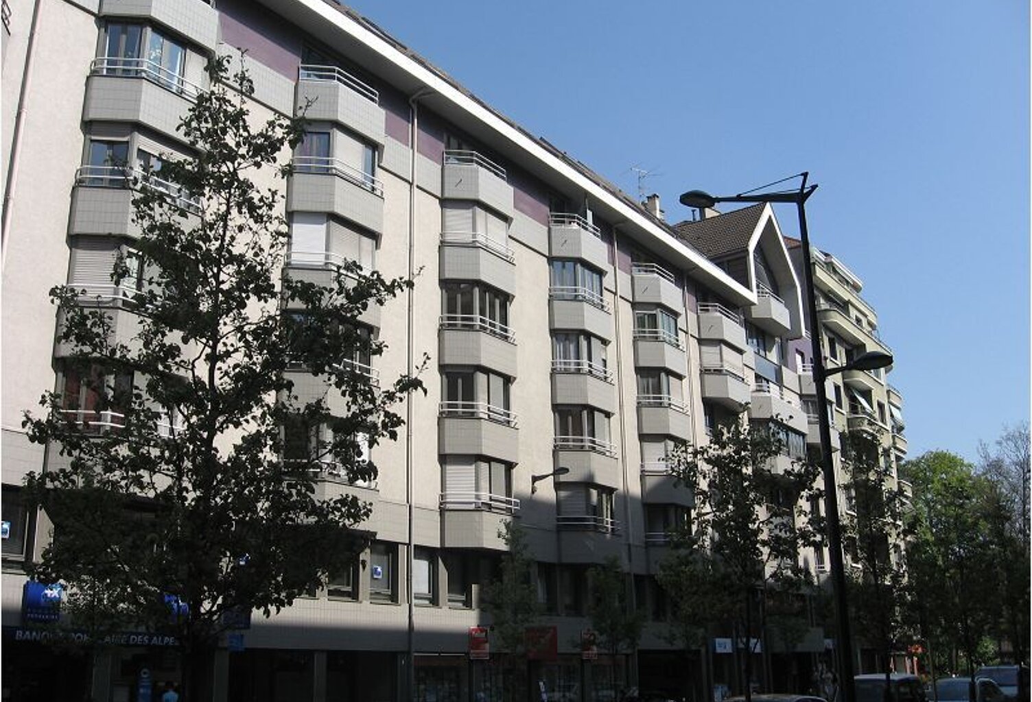 PARKING — photo 1