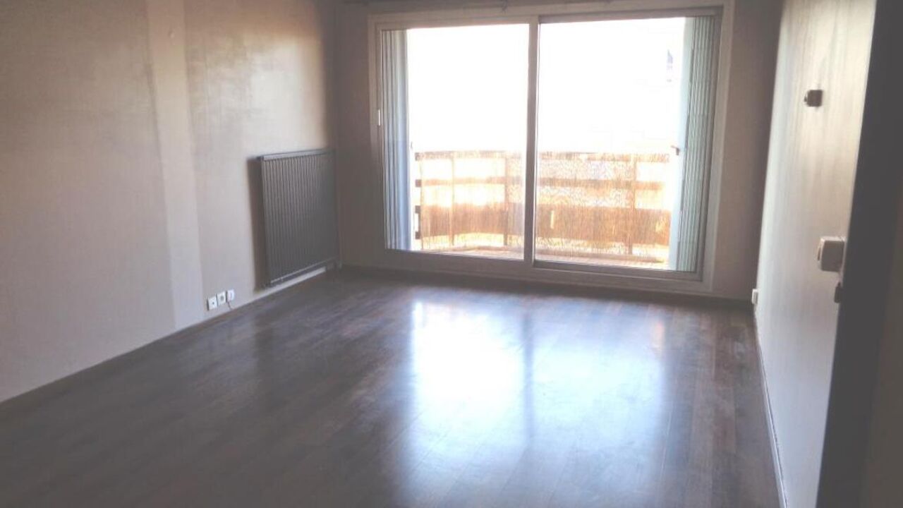 appartement 2 pièces 49 m2 à vendre à Gennevilliers (92230)