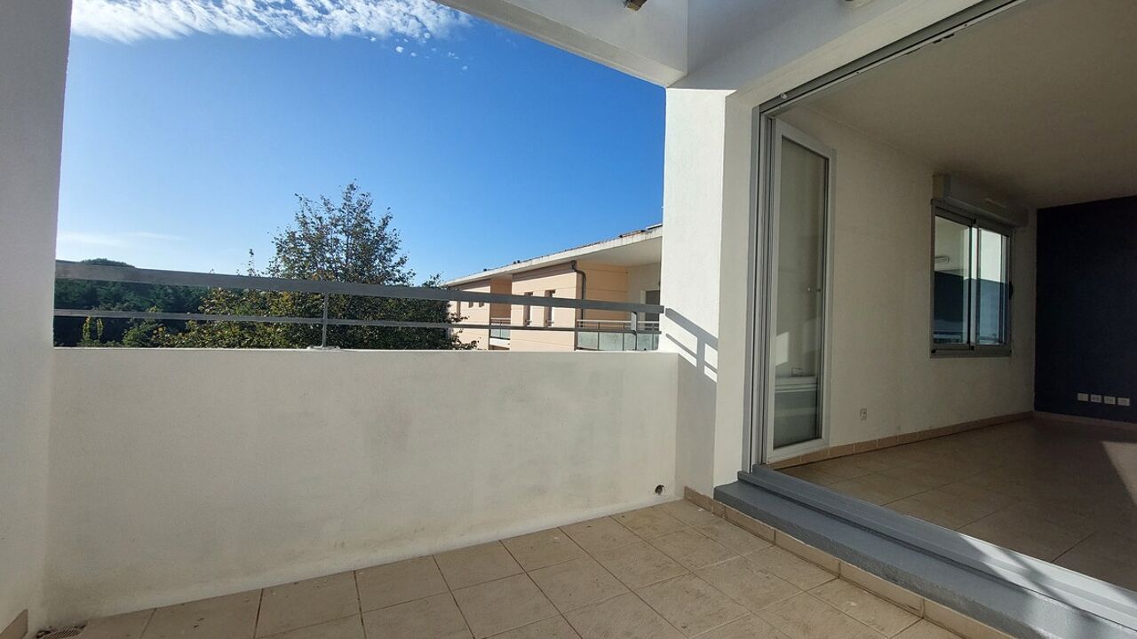 appartement 2 pièces 40 m2 à vendre à Saint-Chamas (13250)