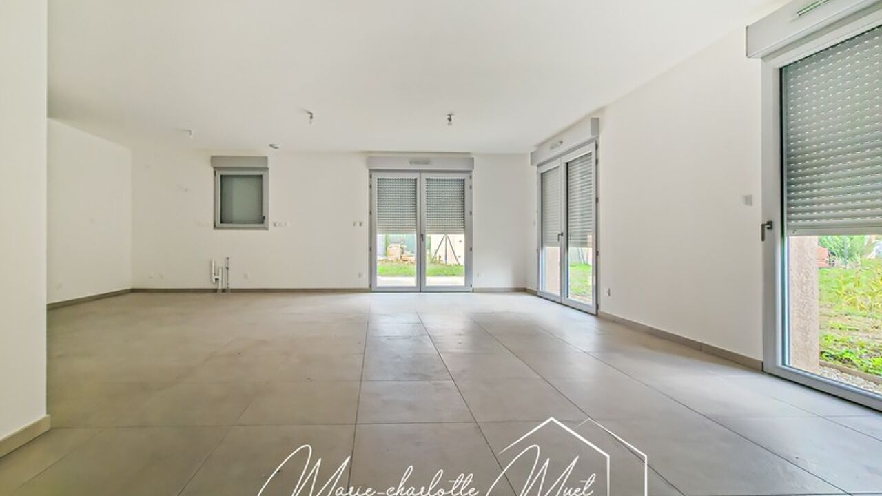 maison 5 pièces 111 m2 à vendre à Grièges (01290)