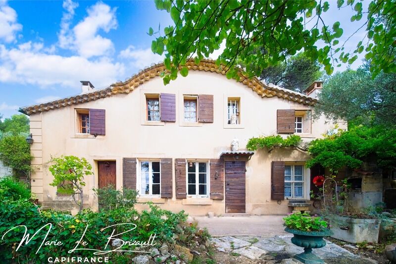 Villa / Maison 6 pièces  à vendre Aix-en-Provence 13100