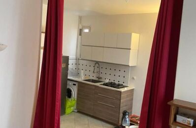 location appartement 846 € CC /mois à proximité de Saint-Cloud (92210)