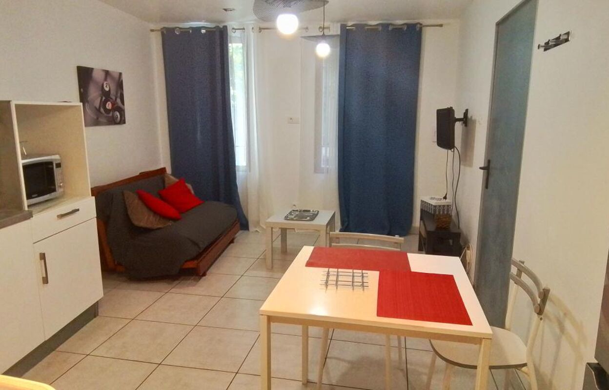 appartement 2 pièces 40 m2 à louer à Nîmes (30000)