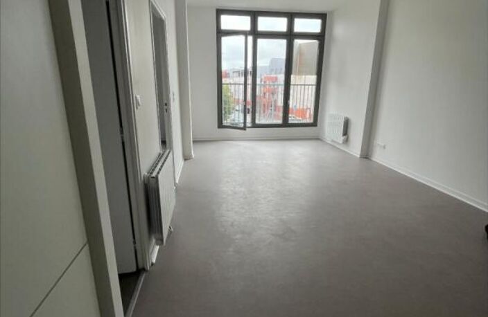 A VENDRE Tourcoing, F2  esprit Loft avec parking — photo 5