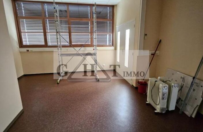 immeuble  2856 m²  Invest a 11.2% — photo 2