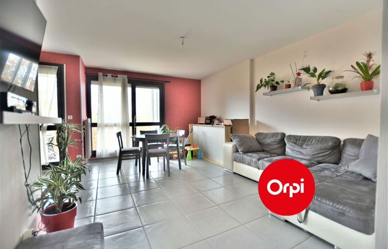 appartement 4 pièces 81 m2 à louer à Saint-Priest (69800)