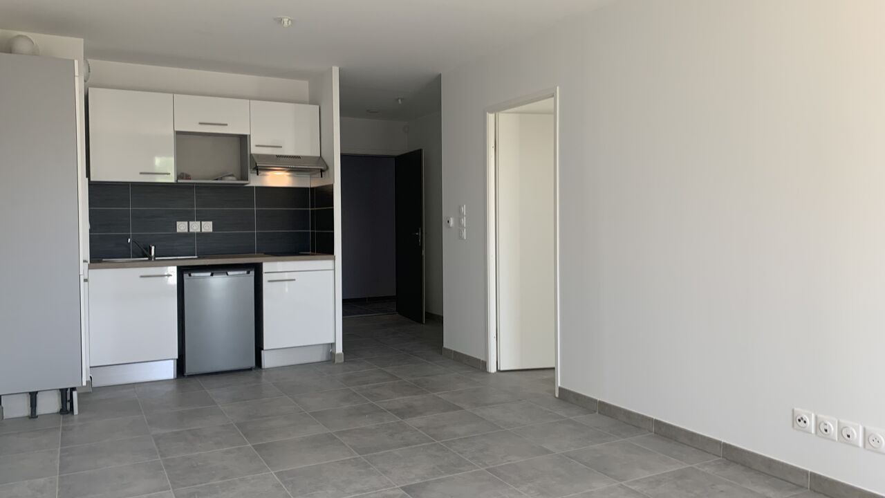 appartement 2 pièces 43 m2 à louer à Frouzins (31270)