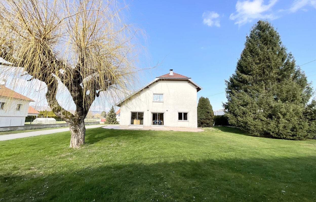 maison 4 pièces 197 m2 à vendre à Saône (25660)