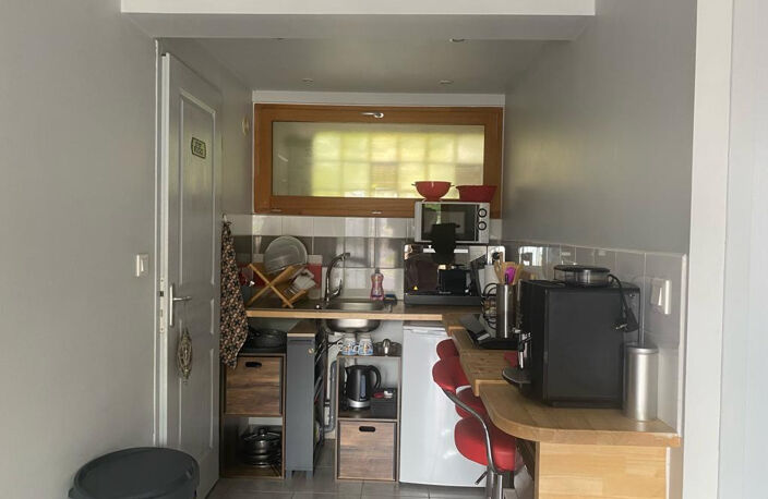 Maison avec cour, parking privatif et accès personne mobilit — photo 3