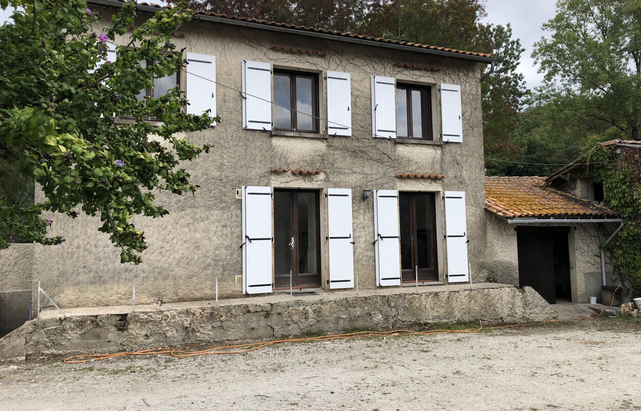 maison 4 pièces 89 m2 à vendre à Asnières-sur-Nouère (16290)