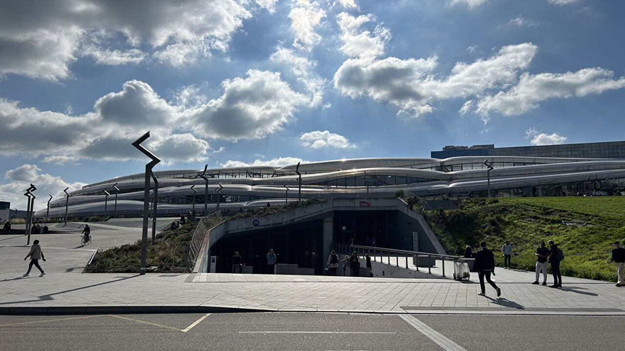 bureau  pièces 360 m2 à louer à Rennes (35000)