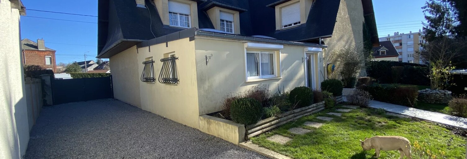 Maison  310 m² à vendre à Hirson (02500)