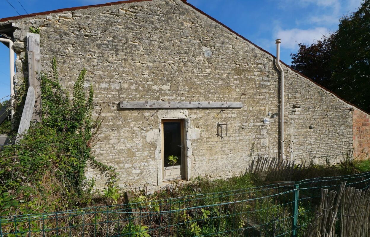 maison 4 pièces 60 m2 à vendre à La Laigne (17170)