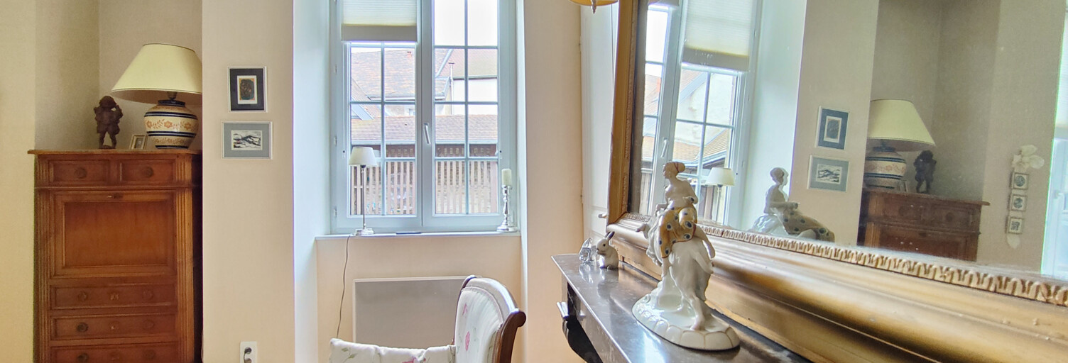 Maison 9 Pièces 215 m² à vendre à Baume-les-Dames (25110)