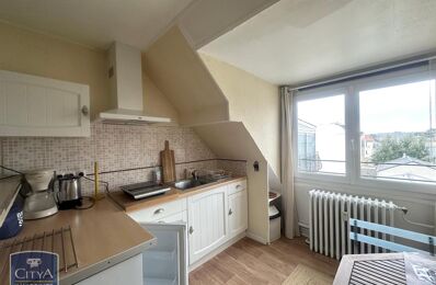 location appartement 560 € CC /mois à proximité de Saint-Cyr-sur-Loire (37540)