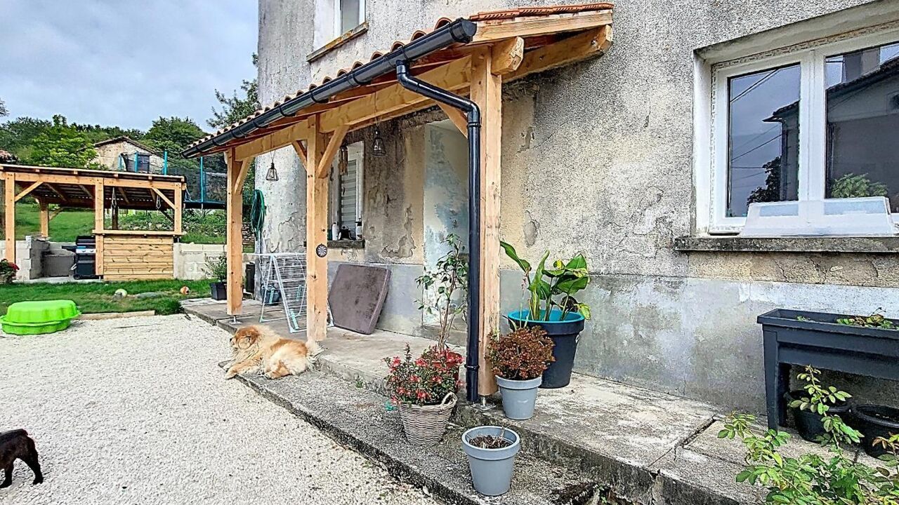 maison 6 pièces 100 m2 à vendre à Mazerolles (16310)