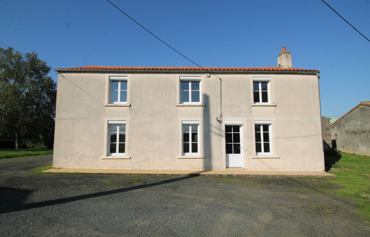 maison 6 pièces 170 m2 à louer à Saint-Hilaire-le-Vouhis (85480)