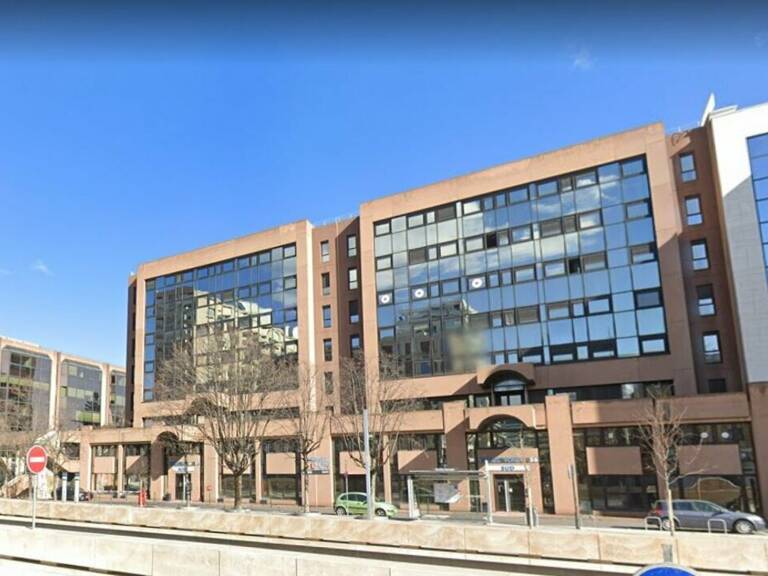 BUREAUX à LOUER — photo 1