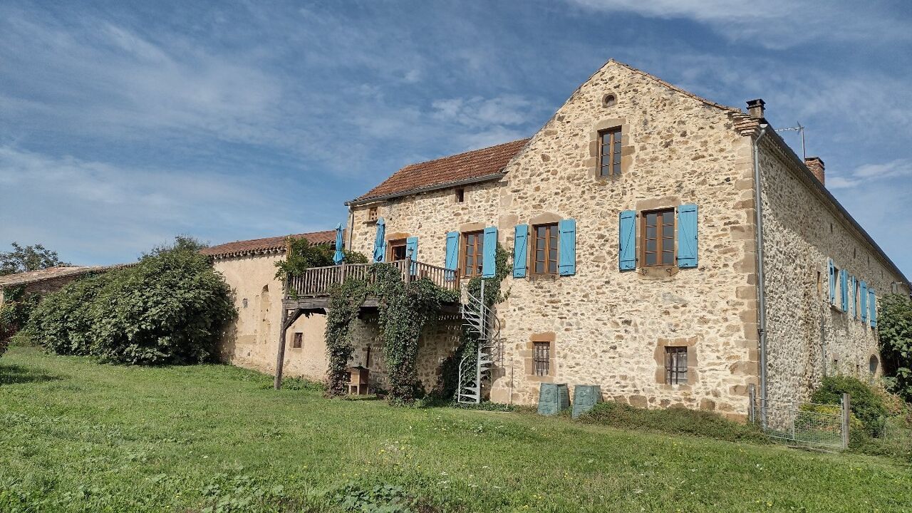 maison 12 pièces 518 m2 à vendre à Cordes-sur-Ciel (81170)