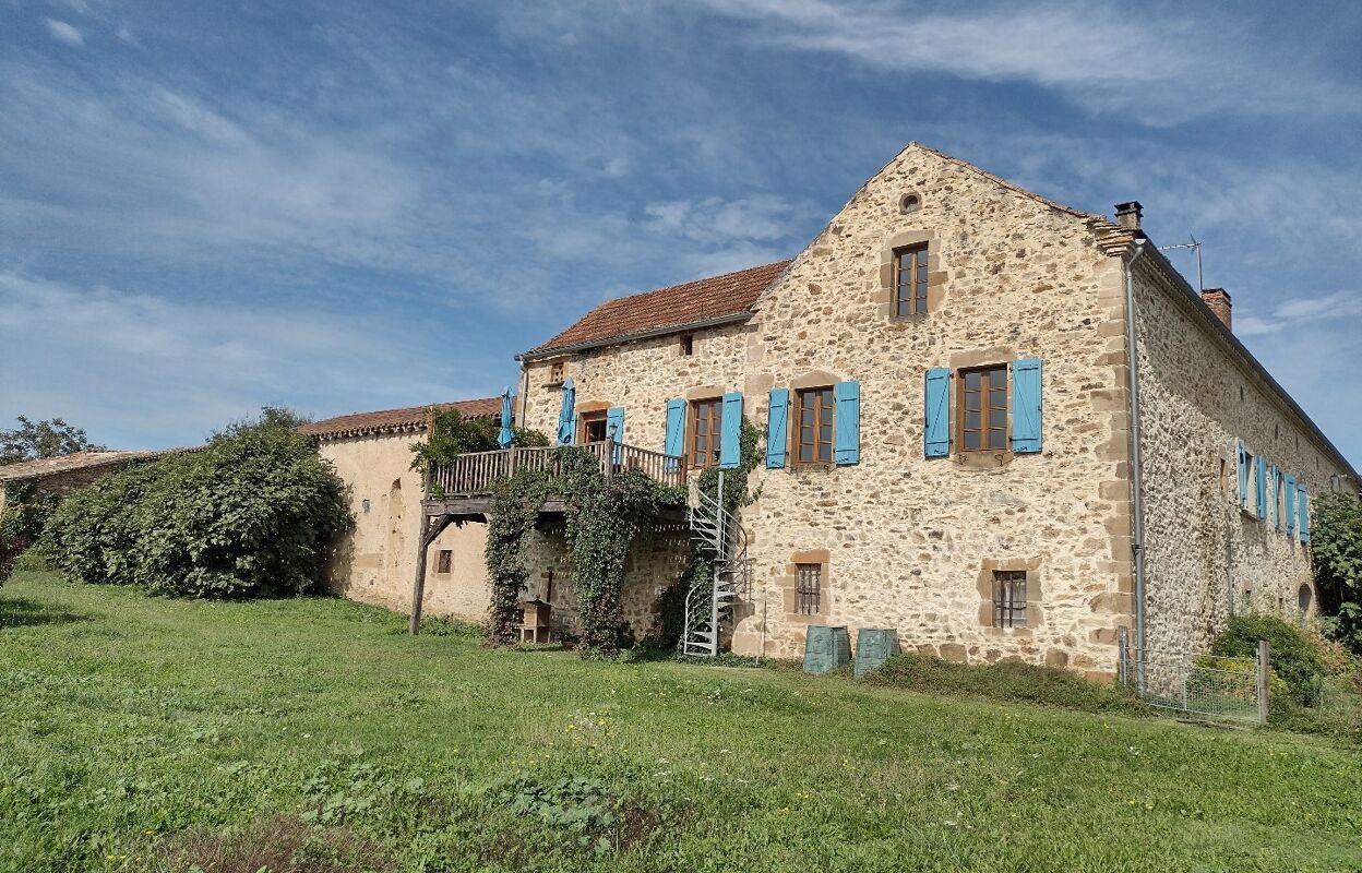 maison 12 pièces 518 m2 à vendre à Cordes-sur-Ciel (81170)